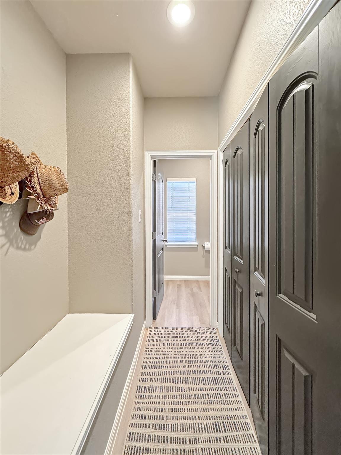 1009 EAGLE FLIGHT DR Dr, Canyon Lake, TX 78133