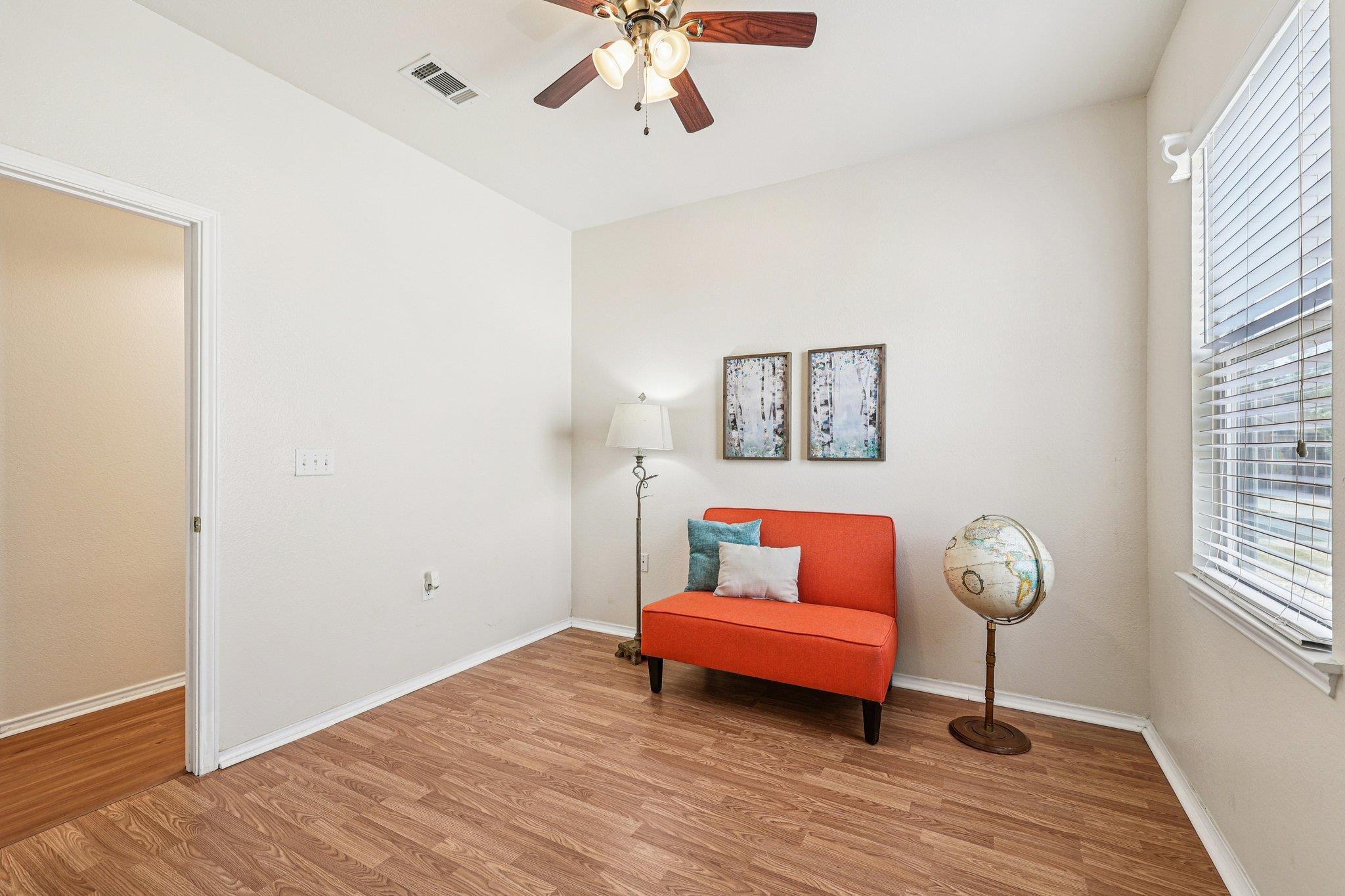 323 Crockett Loop, Georgetown, TX 78633