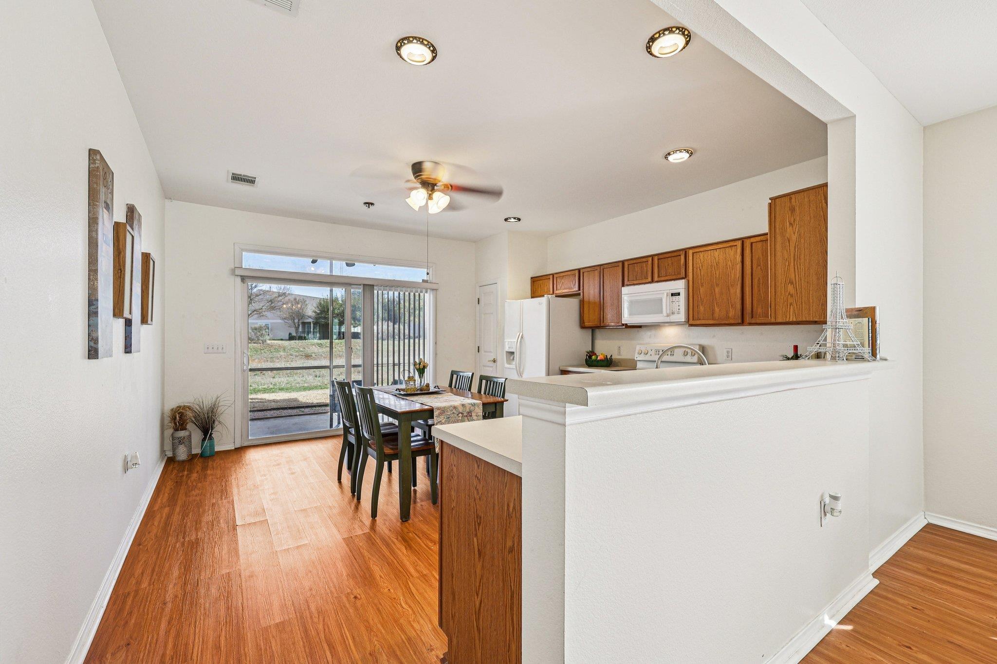 323 Crockett Loop, Georgetown, TX 78633