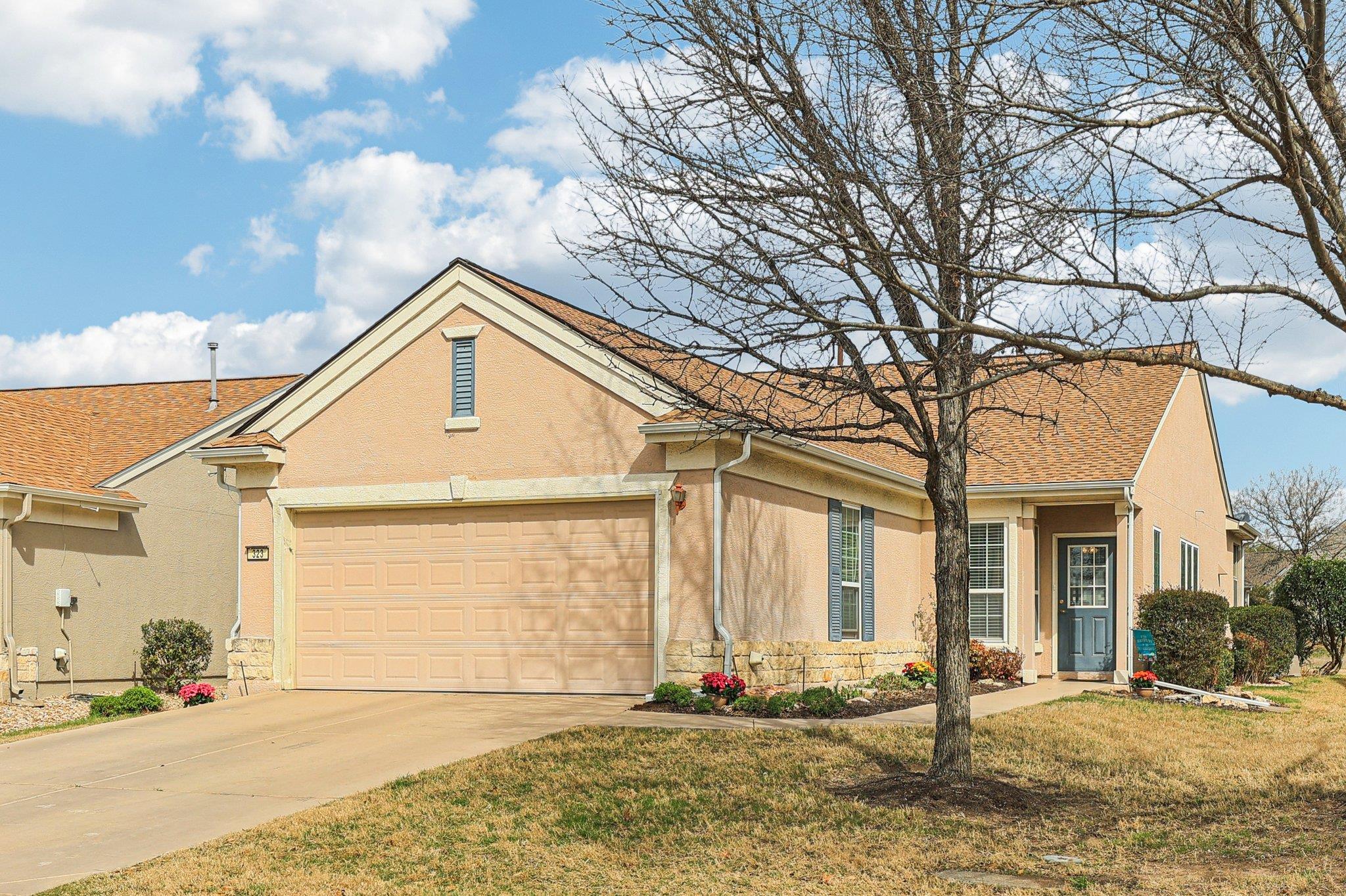 323 Crockett Loop, Georgetown, TX 78633