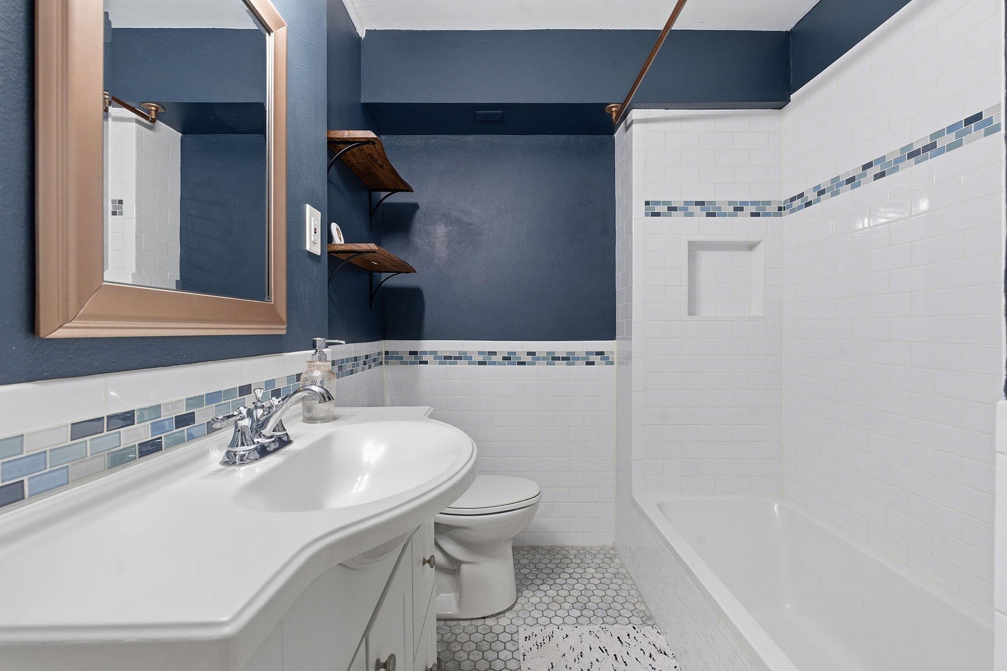 912 E 55th 1/2 St, Austin, TX 78751