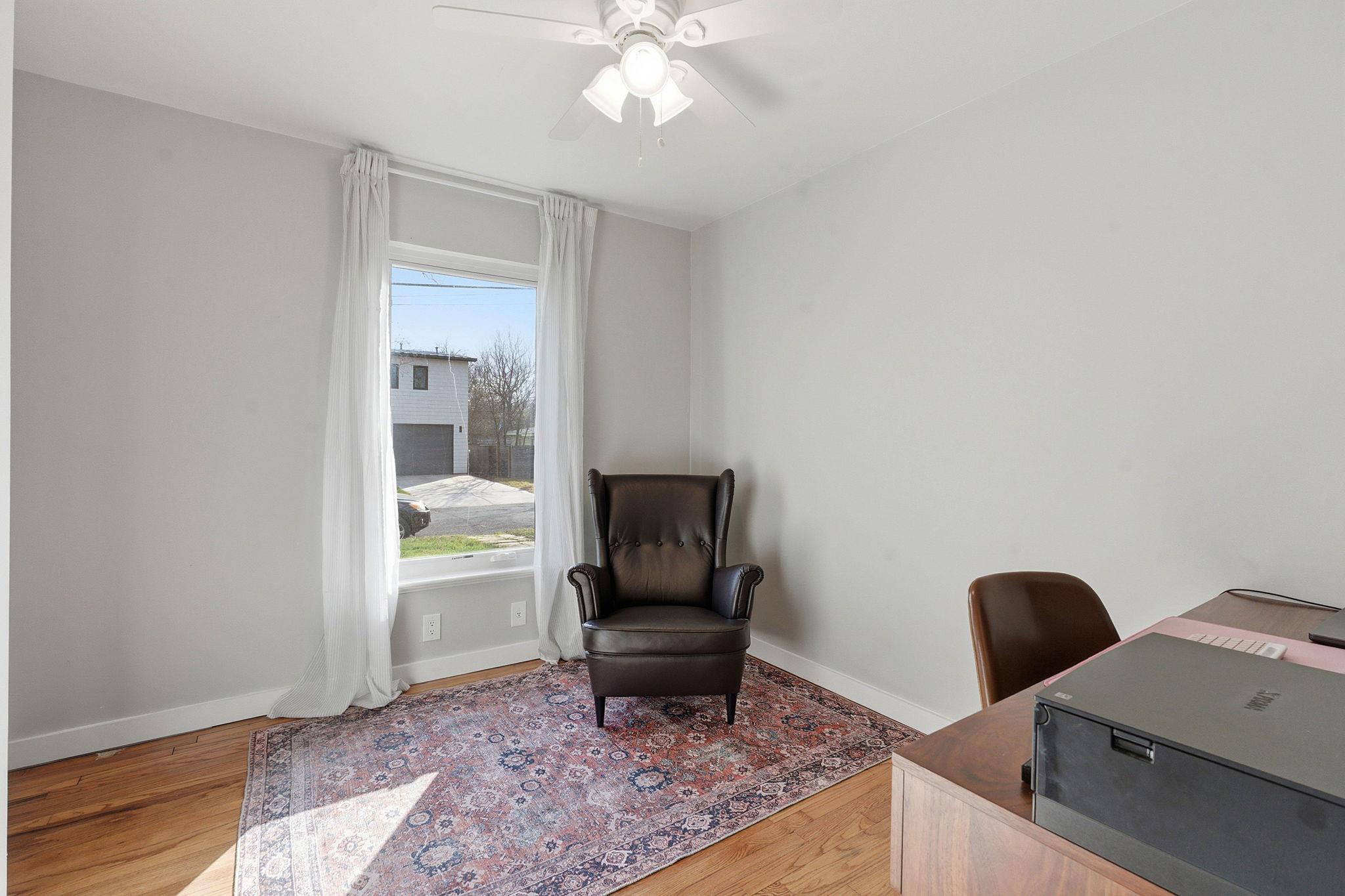 912 E 55th 1/2 St, Austin, TX 78751