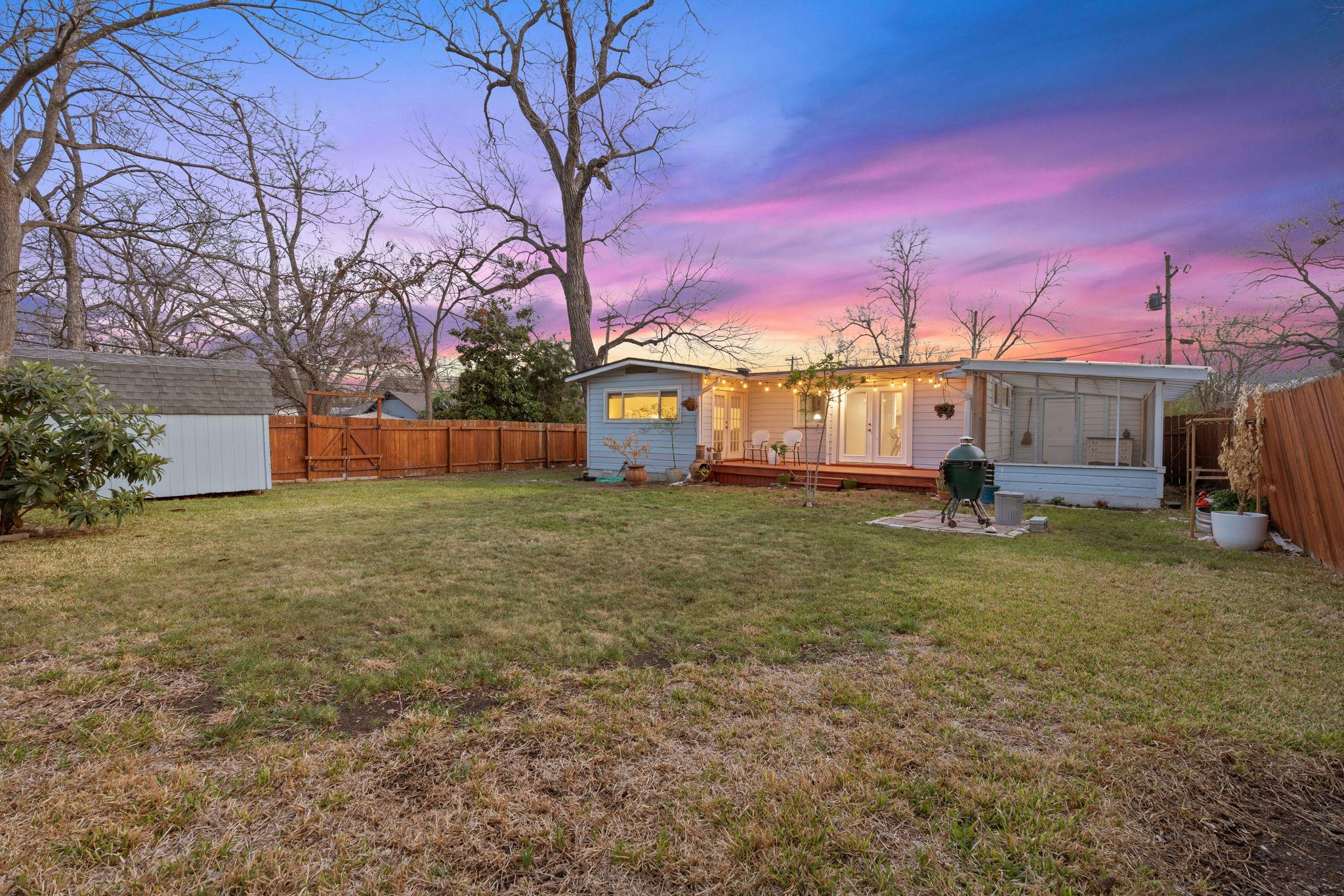 912 E 55th 1/2 St, Austin, TX 78751