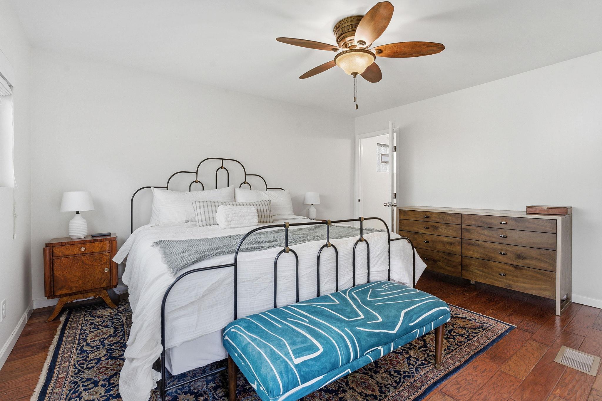 912 E 55th 1/2 St, Austin, TX 78751