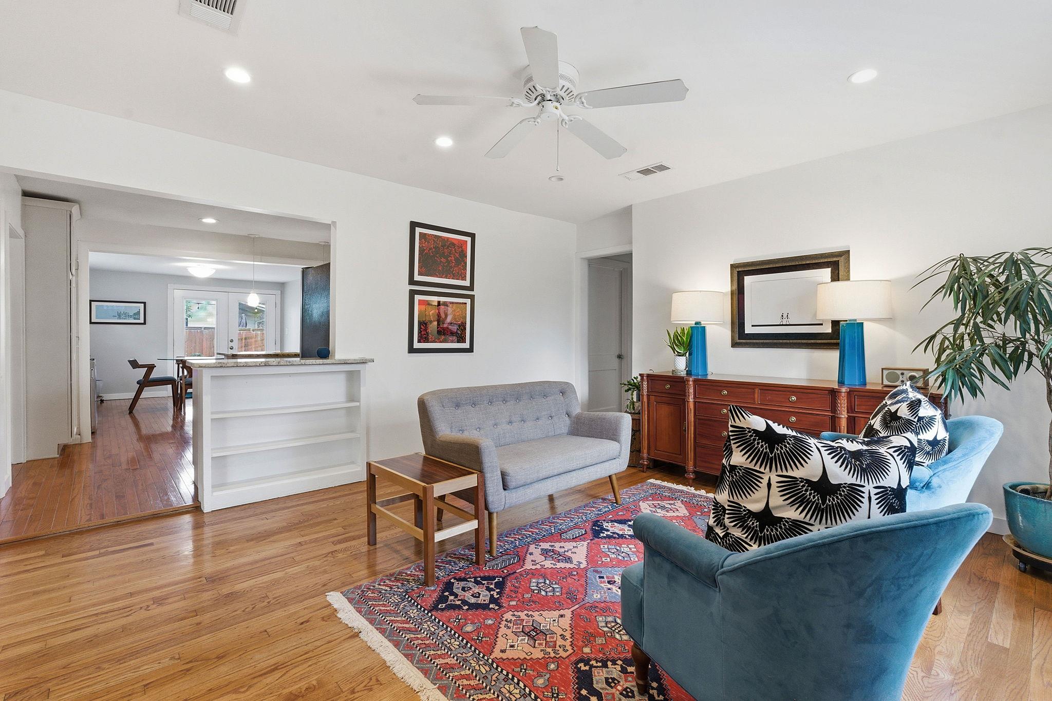 912 E 55th 1/2 St, Austin, TX 78751