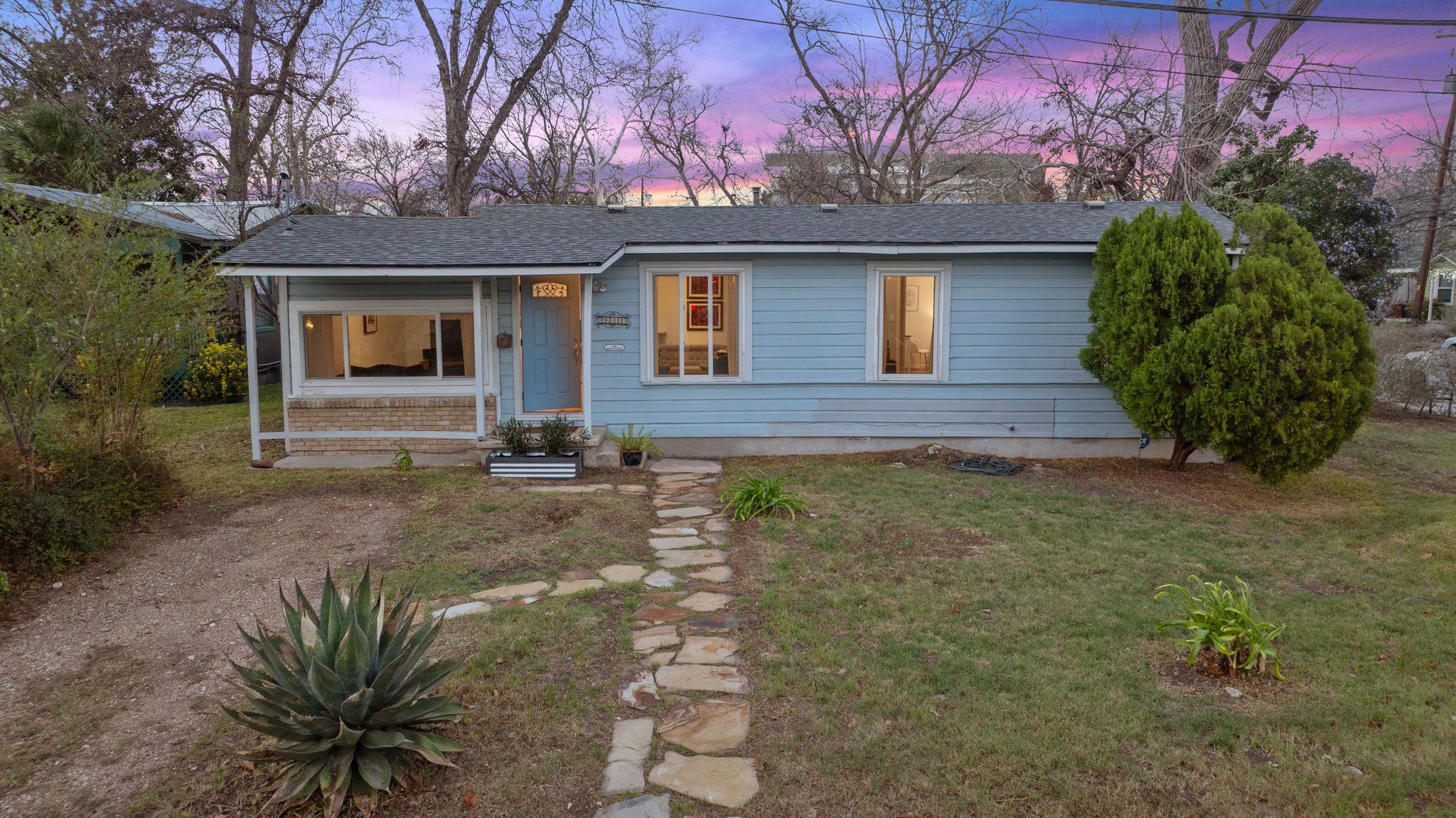 912 E 55th 1/2 St, Austin, TX 78751