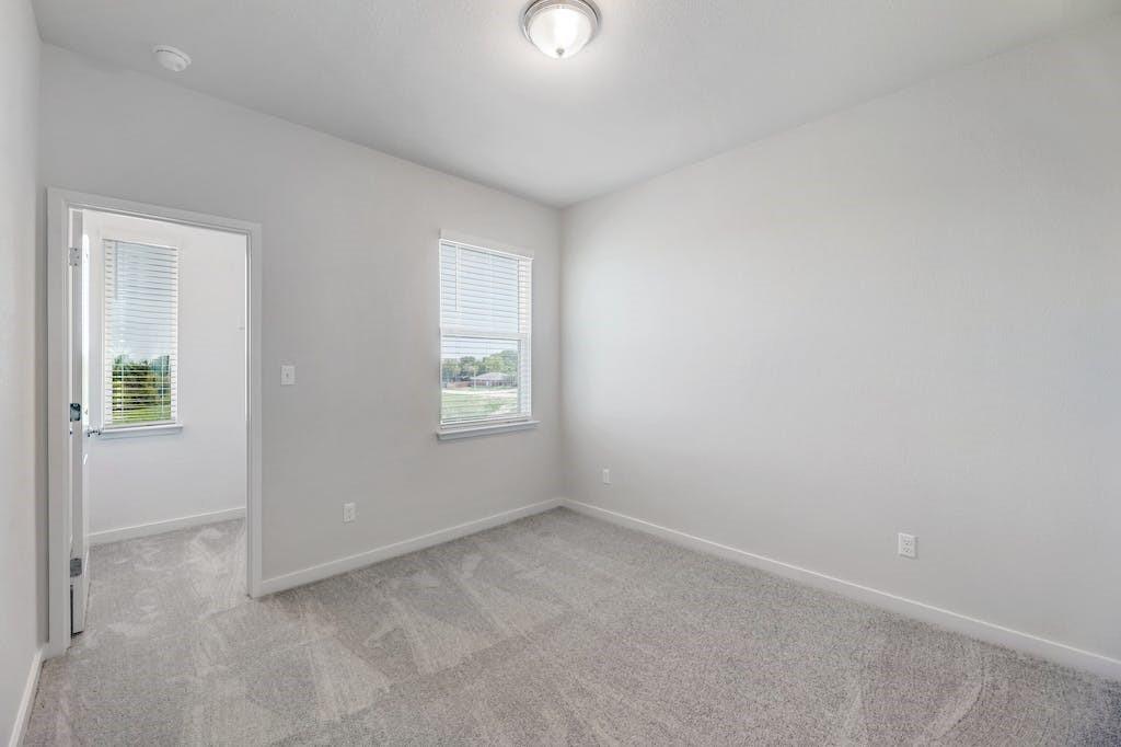 605 W South St # 182, Leander, TX 78641