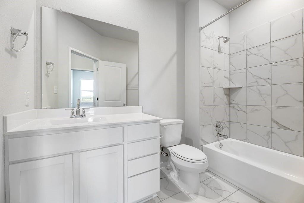 605 W South St # 182, Leander, TX 78641