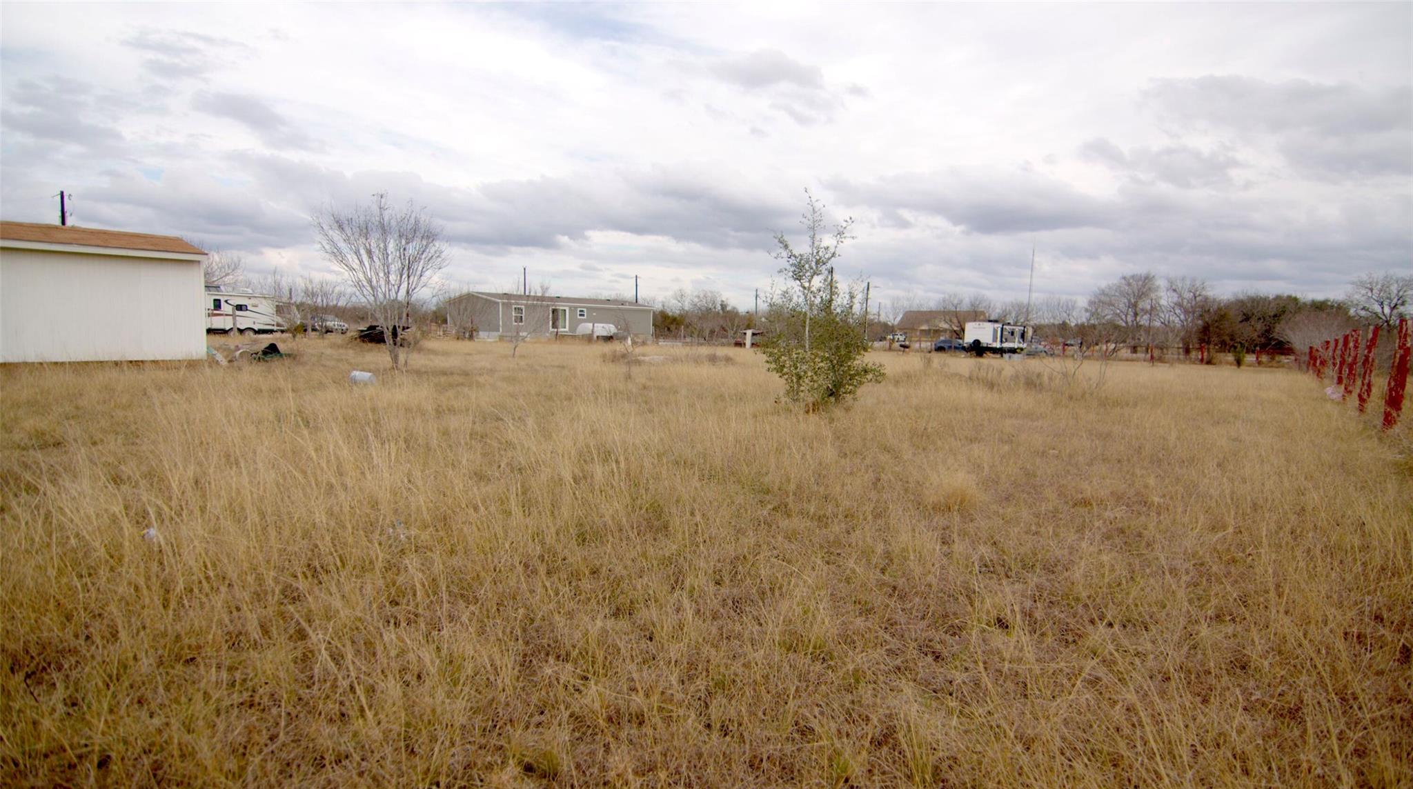 150 Callaway Ct, Lockhart, TX 78644