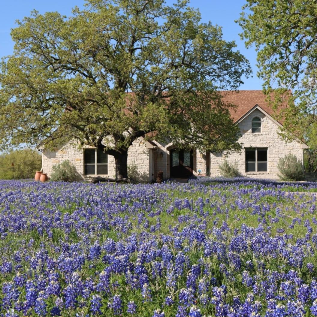 120 Oak Meadow Trl, Spicewood, TX 78669