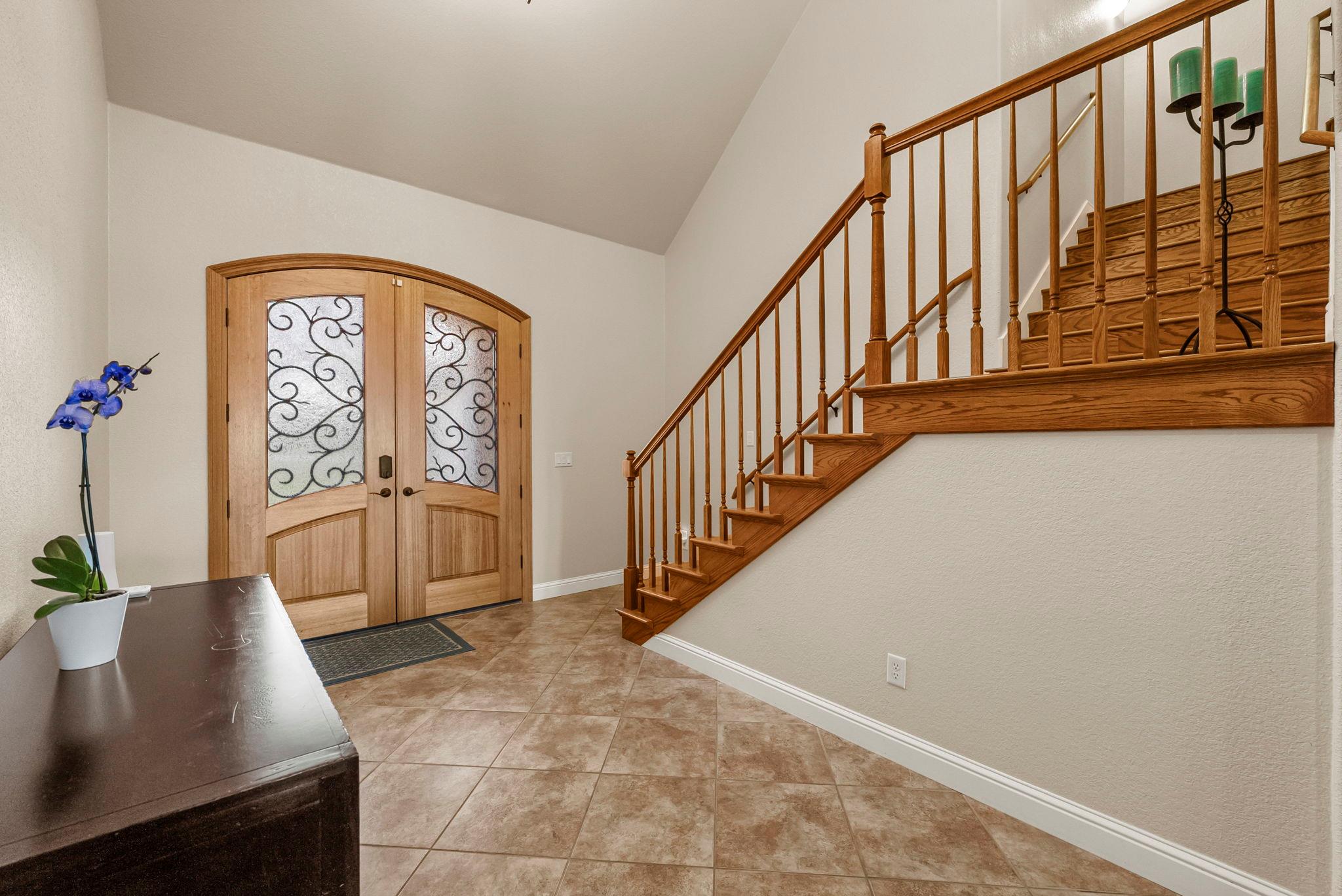 120 Oak Meadow Trl, Spicewood, TX 78669