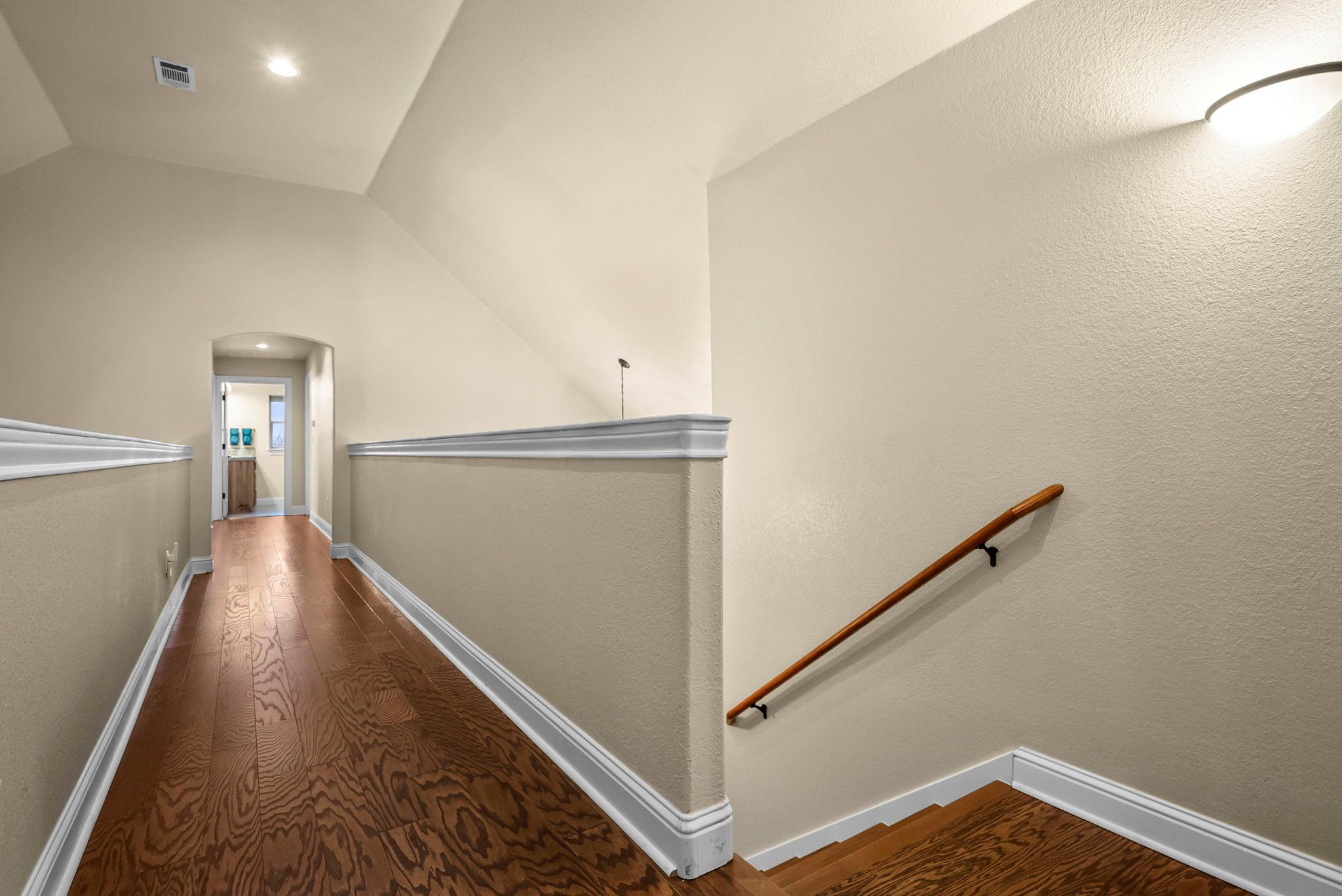 120 Oak Meadow Trl, Spicewood, TX 78669