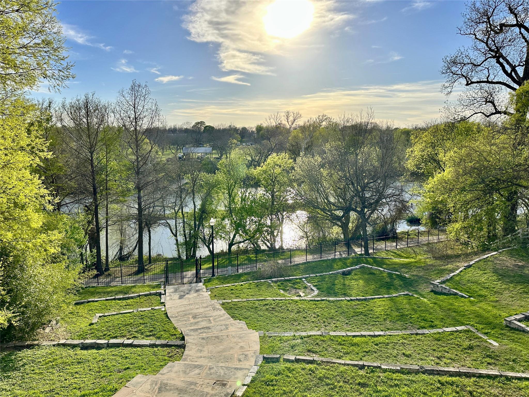 802 Main St, Bastrop, TX 78602