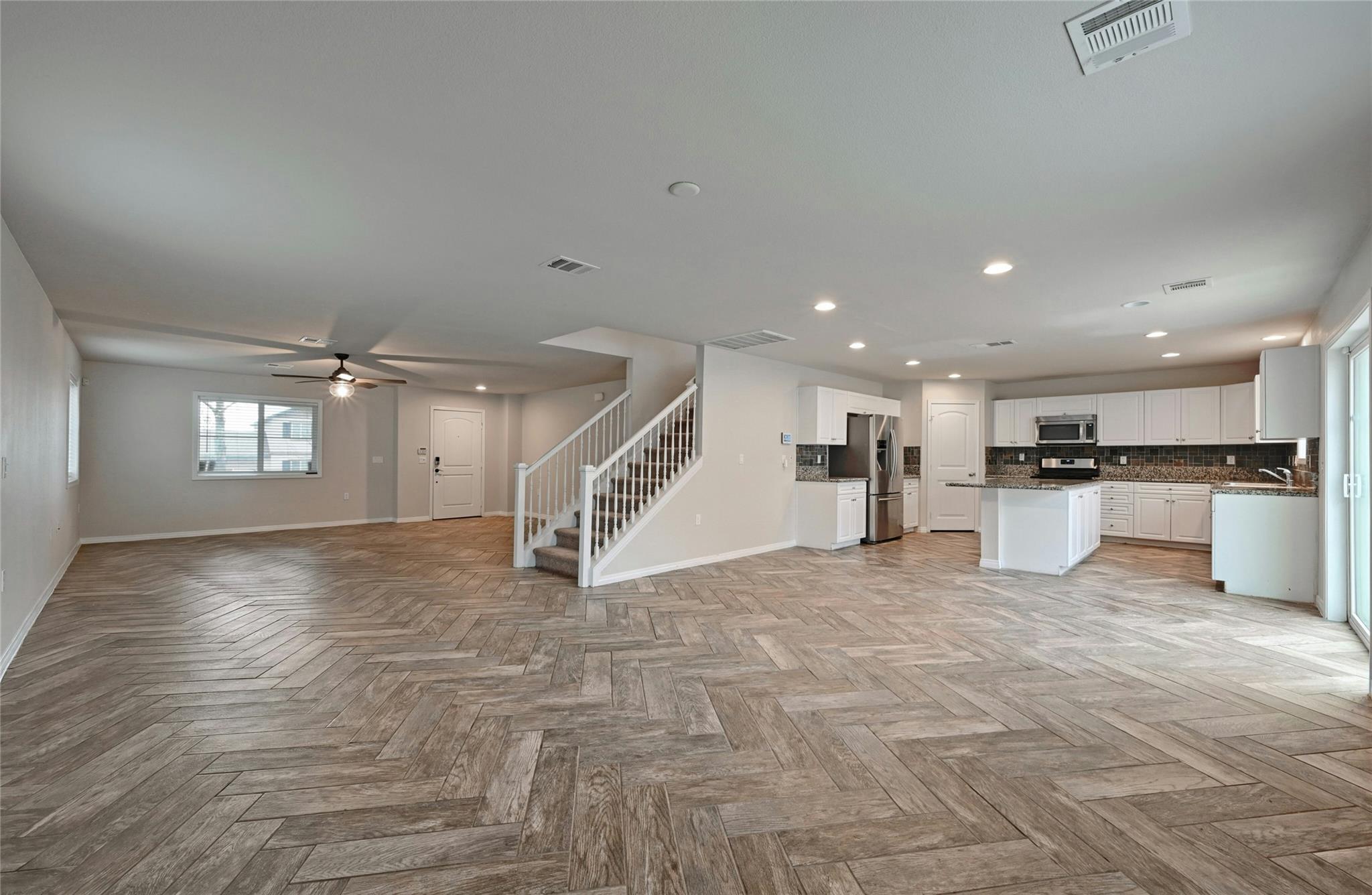 11121 Mickelson Dr, Austin, TX 78747