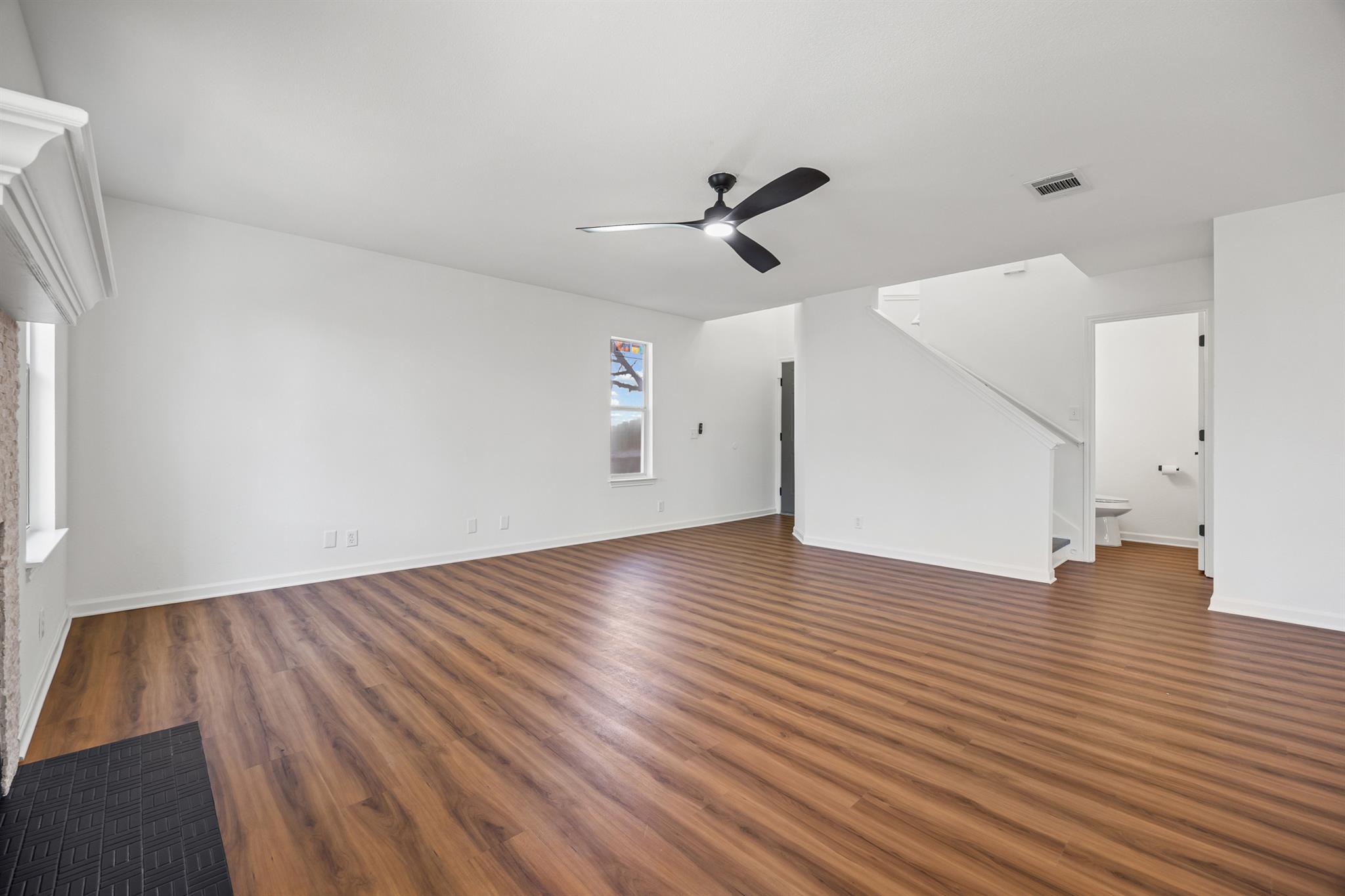 117 High Point Blvd, Cedar Creek, TX 78612