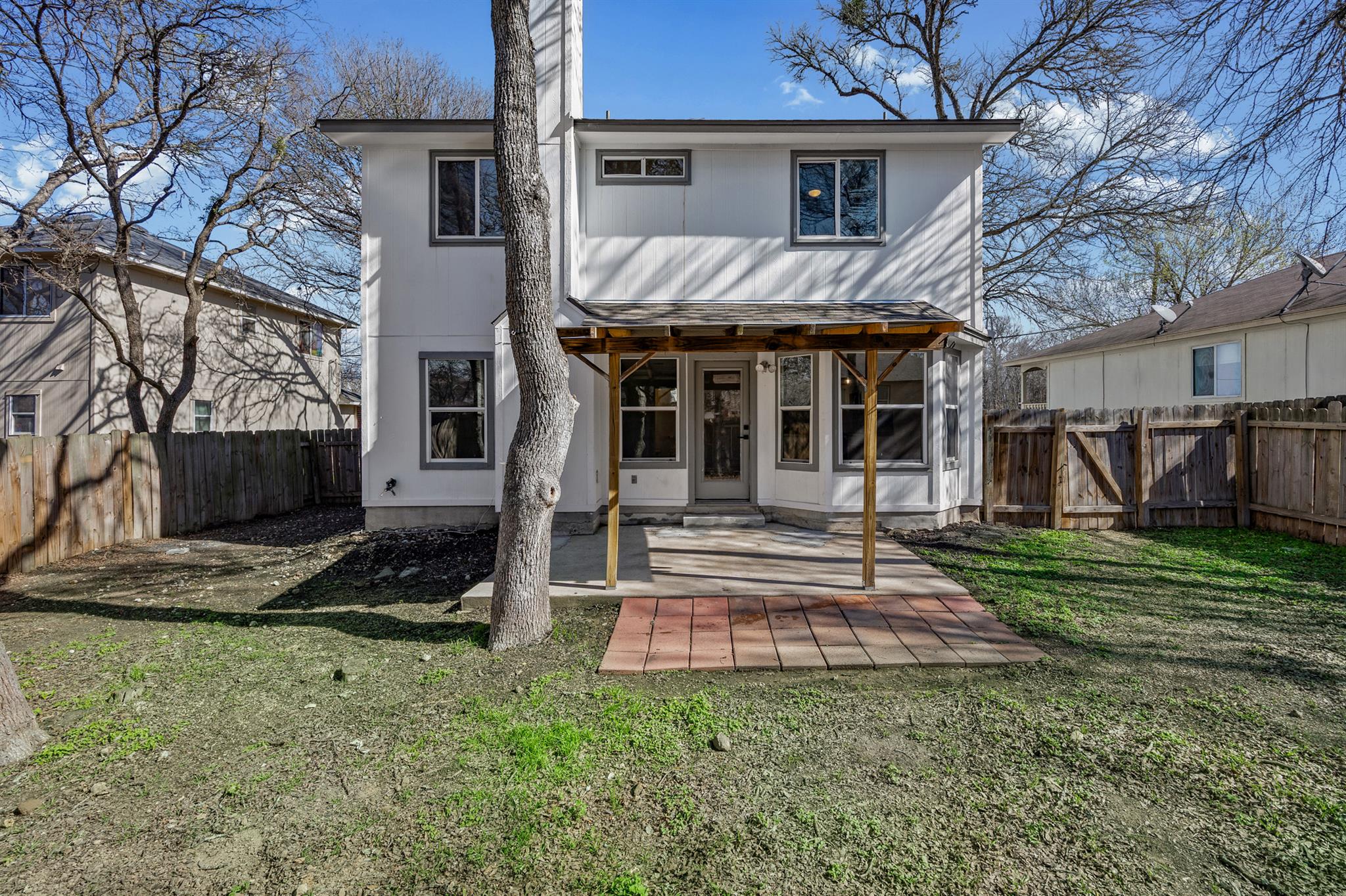 117 High Point Blvd, Cedar Creek, TX 78612