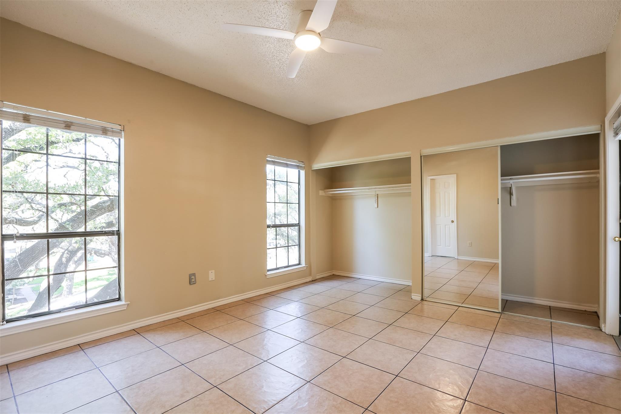 3001 Cedar St # A-208, Austin, TX 78705