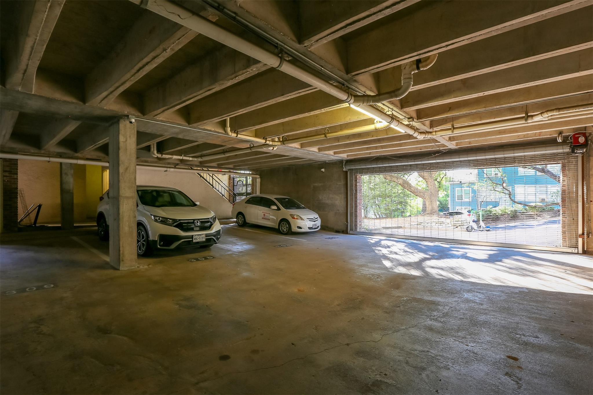 3001 Cedar St # A-208, Austin, TX 78705