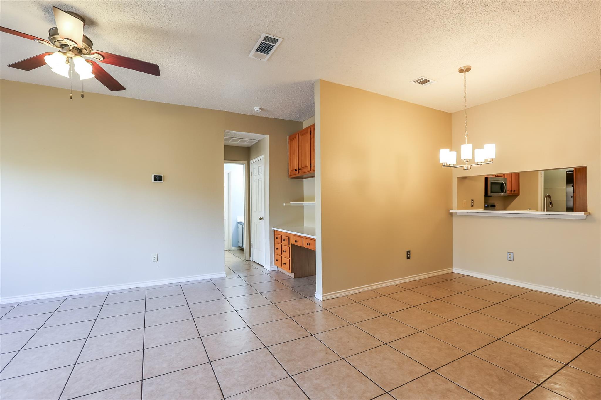 3001 Cedar St # A-208, Austin, TX 78705