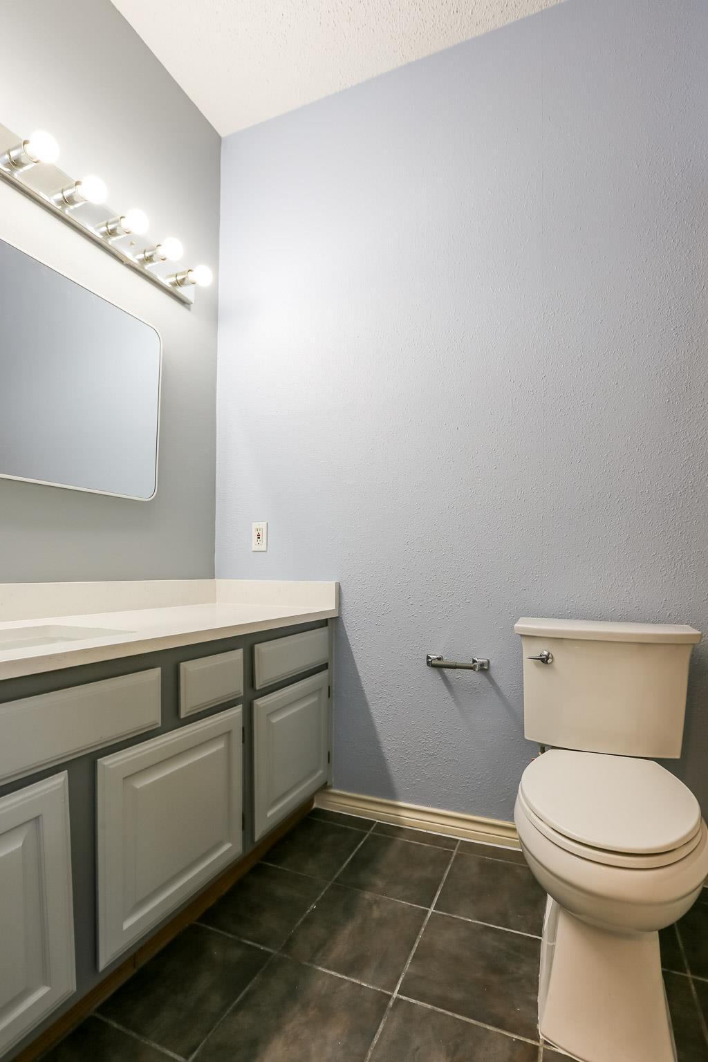 3001 Cedar St # A-208, Austin, TX 78705