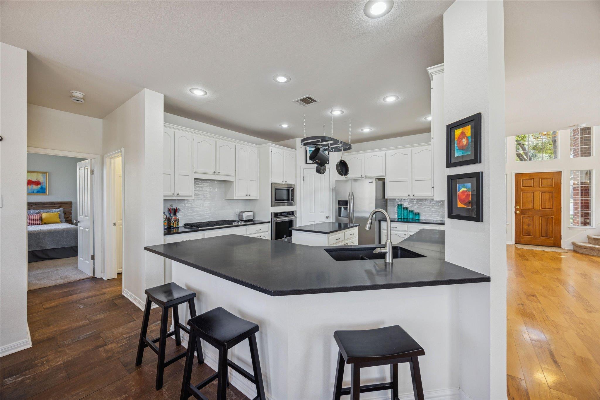 3702 Runnels Ct, Austin, TX 78732