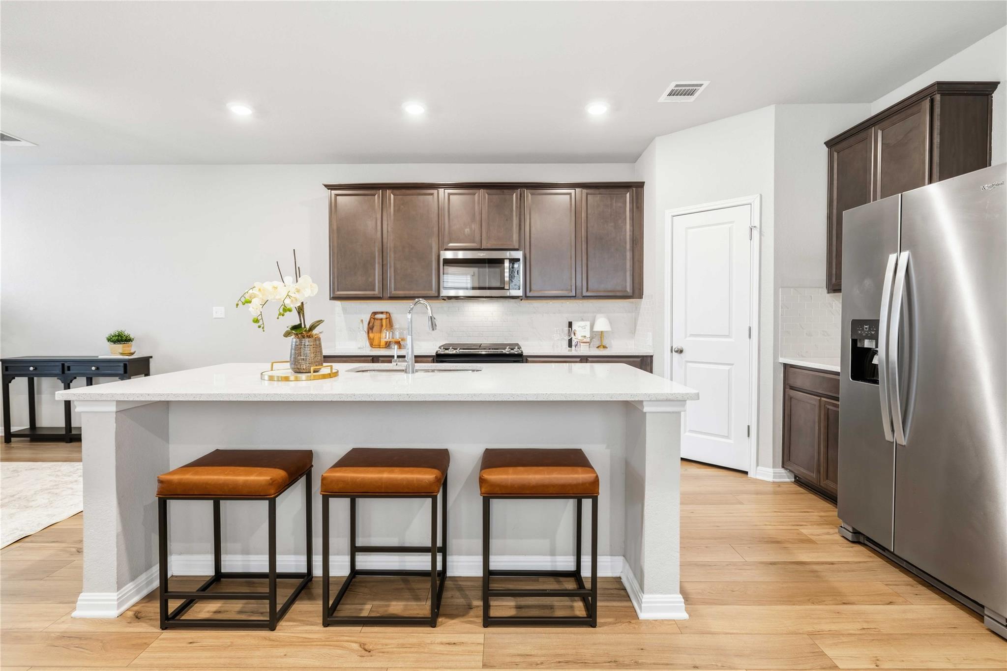 272 Lost Mine Peak Ln, Dripping Springs, TX 78620