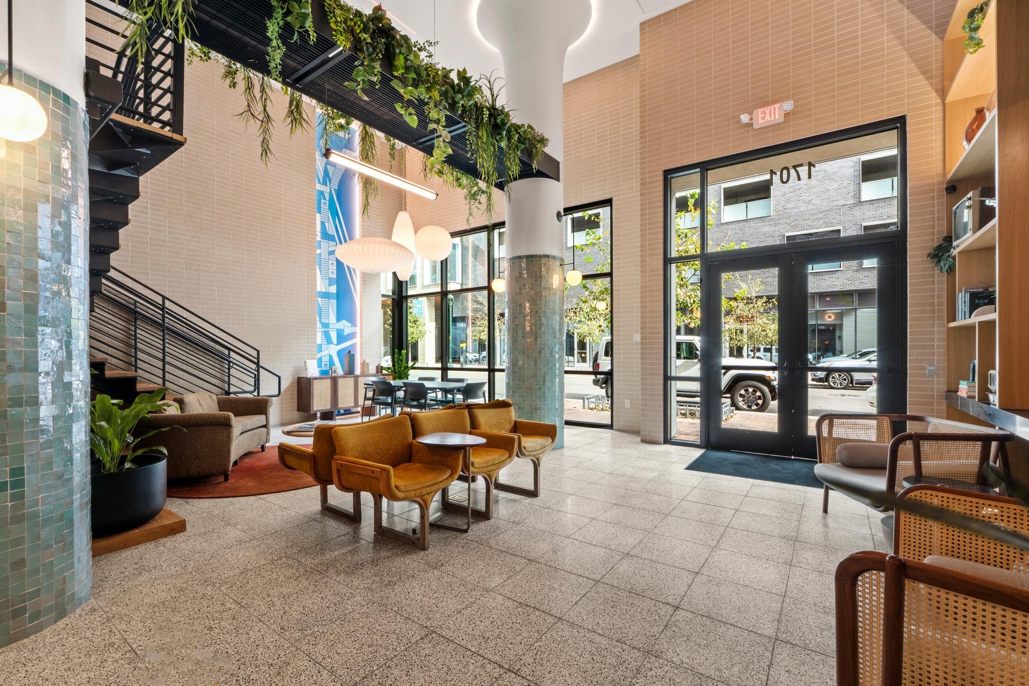 1701 Simond Ave # 401, Austin, TX 78723