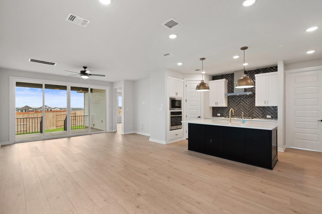 112 High Valley Drive, Liberty Hill, TX 78642