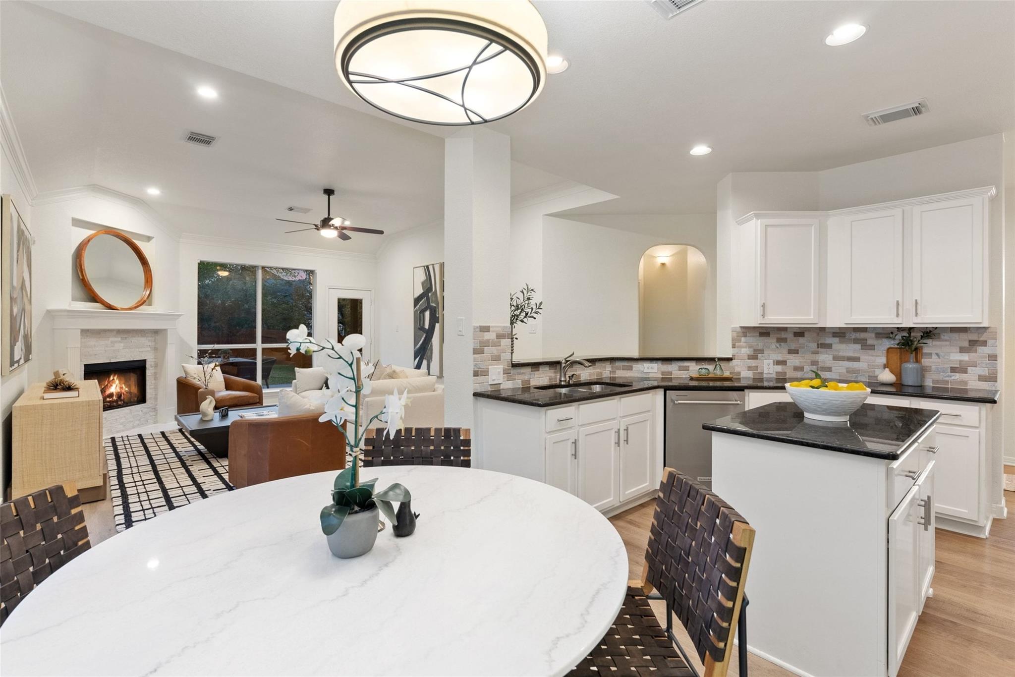 2950 LANTANA RIDGE Dr, Austin, TX 78732