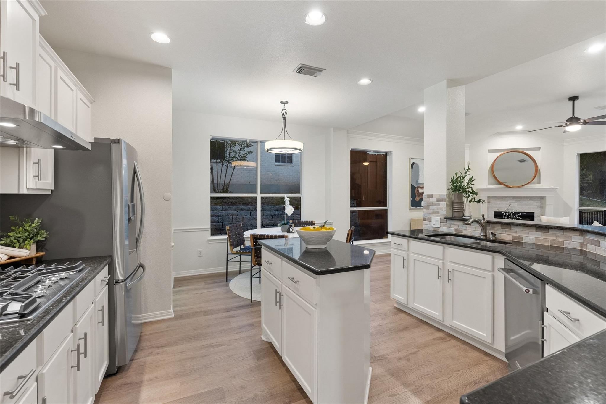 2950 LANTANA RIDGE Dr, Austin, TX 78732