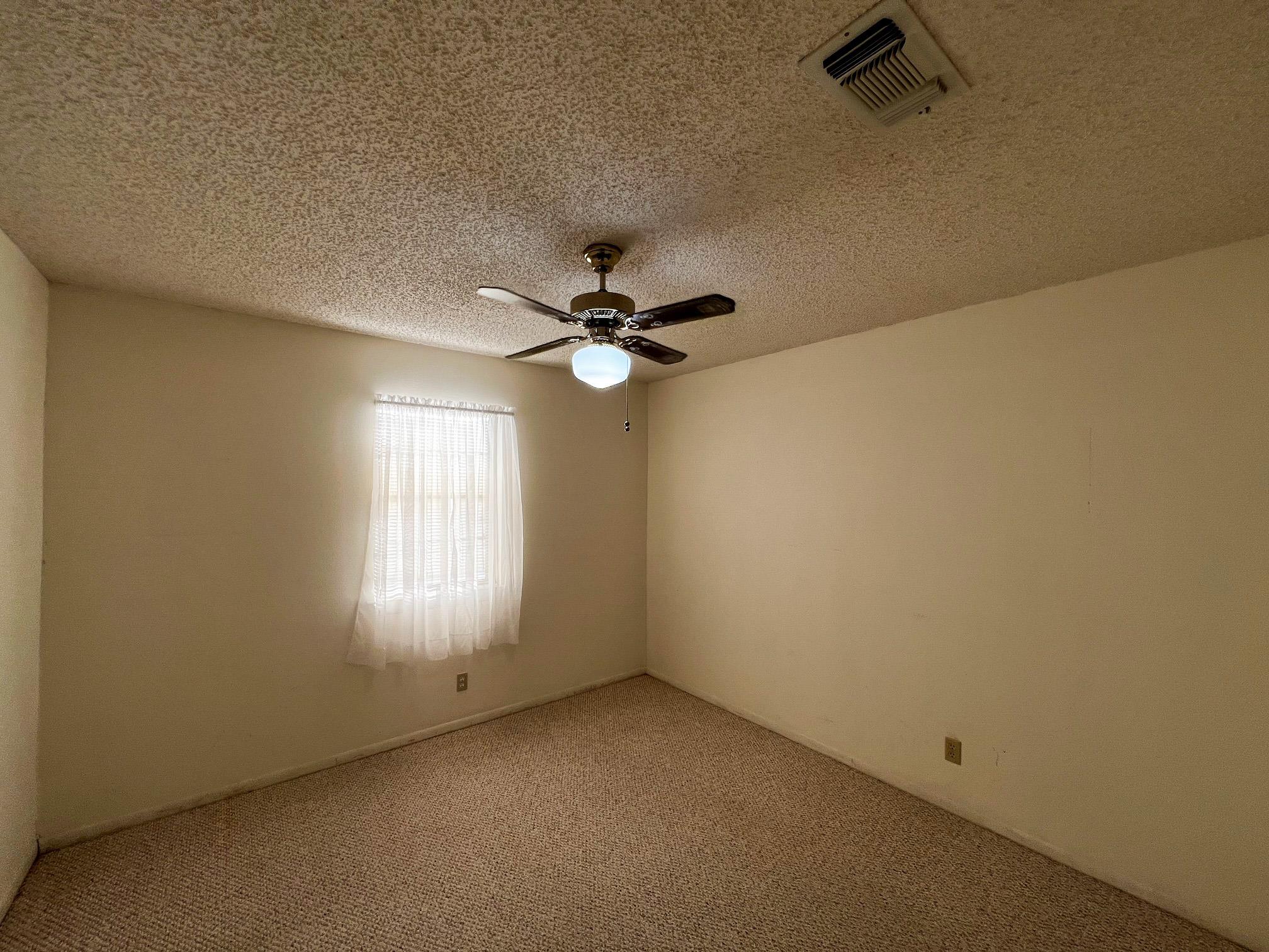 240 S Reed Cir, La Grange, TX 78945