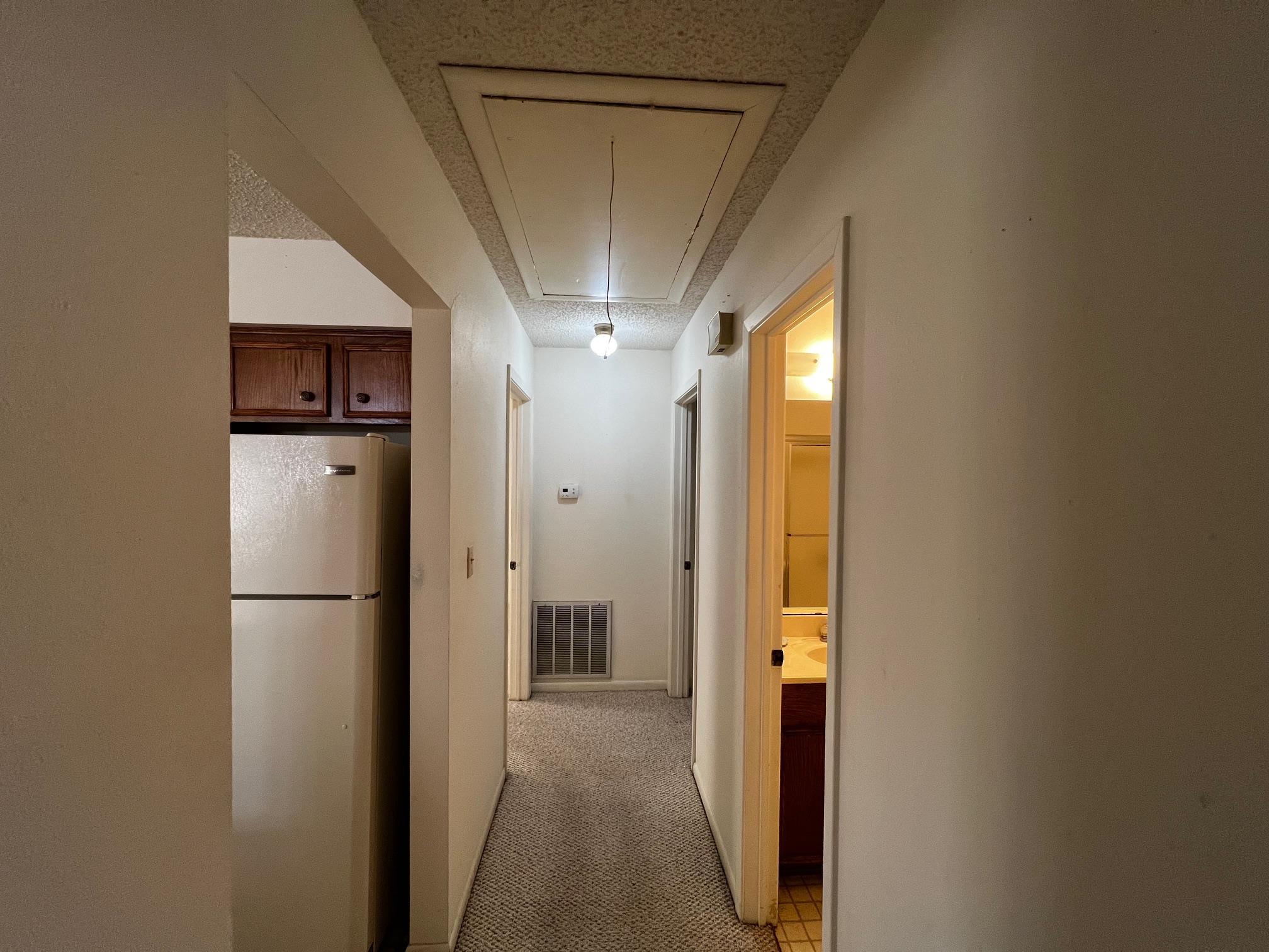 240 S Reed Cir, La Grange, TX 78945