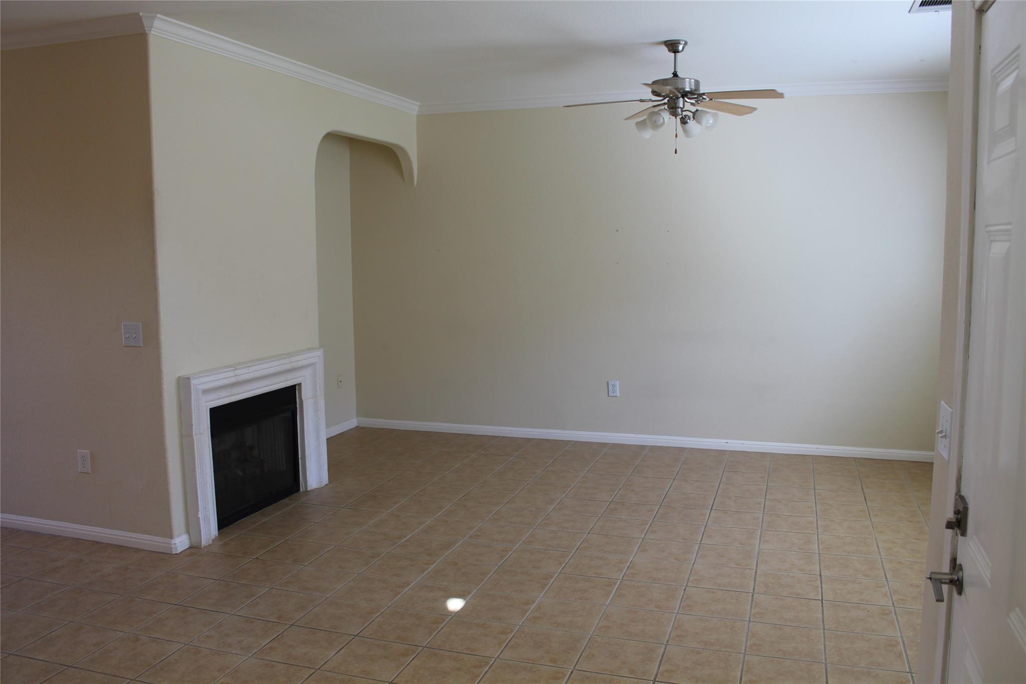 7708 San Felipe Blvd # 9, Austin, TX 78729