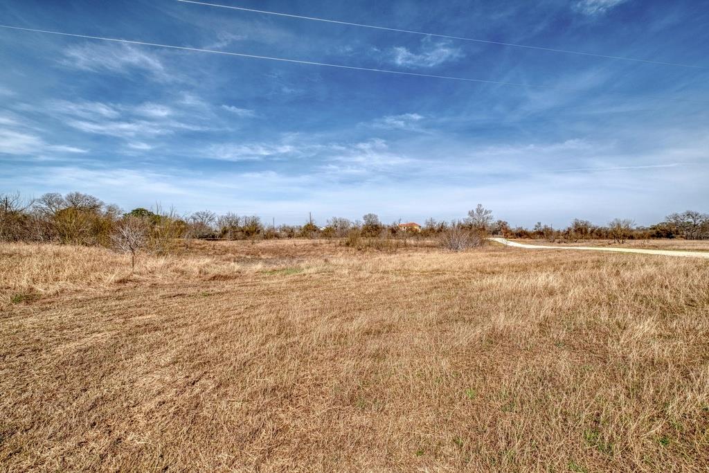 1073 Brushy Branch Rd, Lockhart, TX 78644