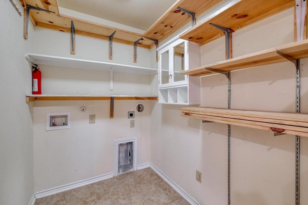 1073 Brushy Branch Rd, Lockhart, TX 78644