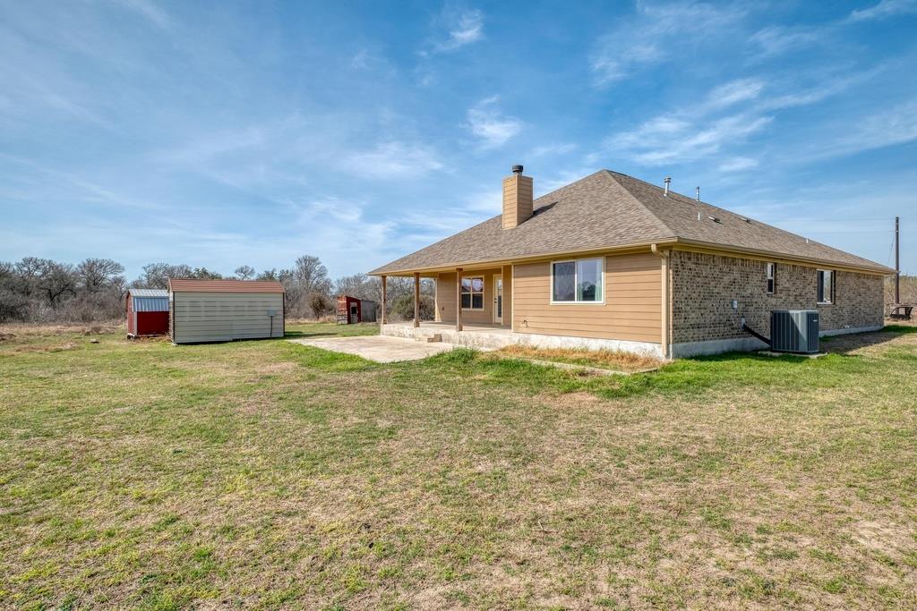 1073 Brushy Branch Rd, Lockhart, TX 78644