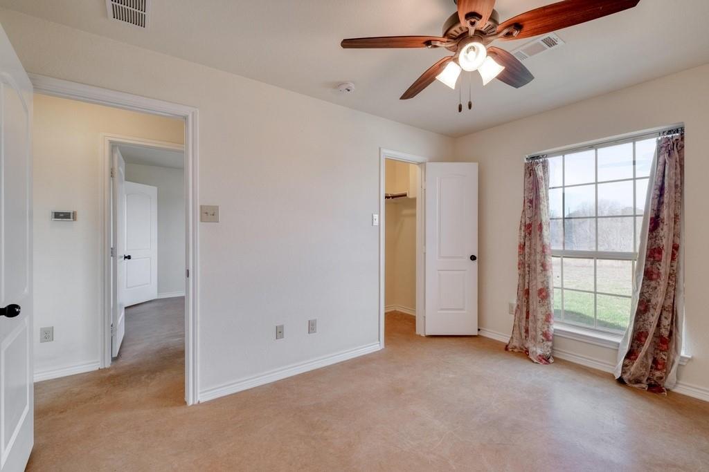 1073 Brushy Branch Rd, Lockhart, TX 78644