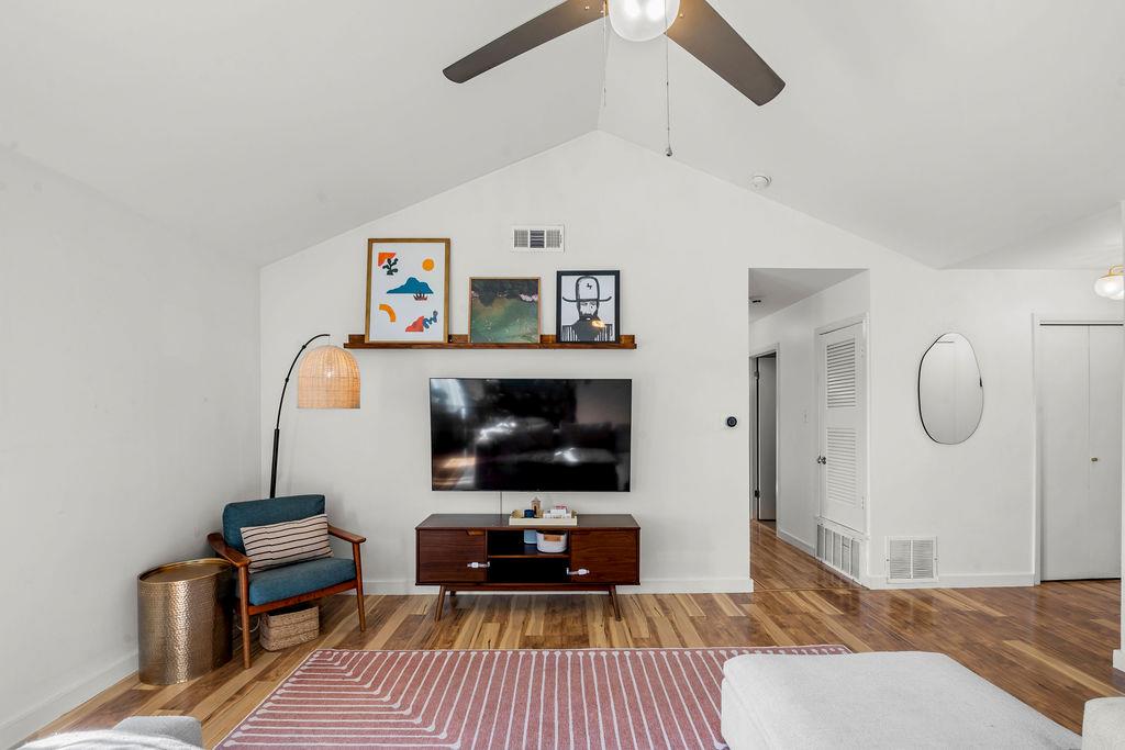 6803 Castlekeep Way, Austin, TX 78745