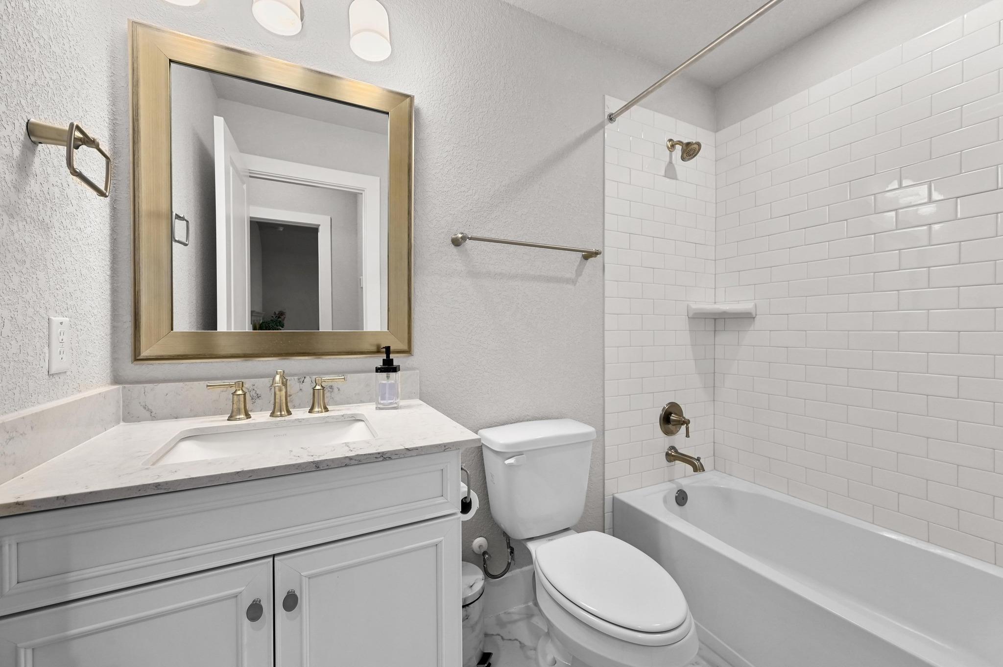 467 Cortaro Dr, Dripping Springs, TX 78620