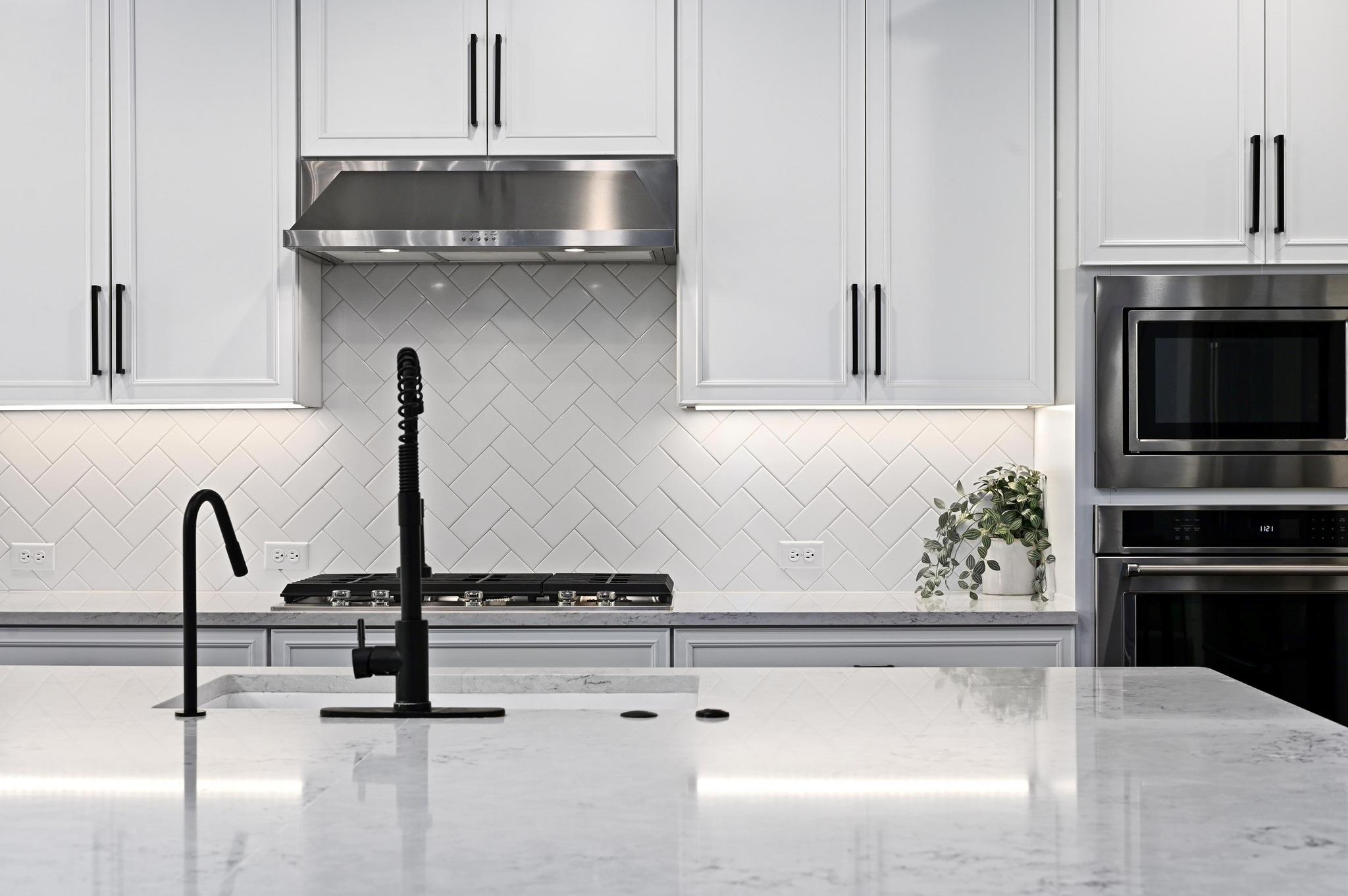 467 Cortaro Dr, Dripping Springs, TX 78620