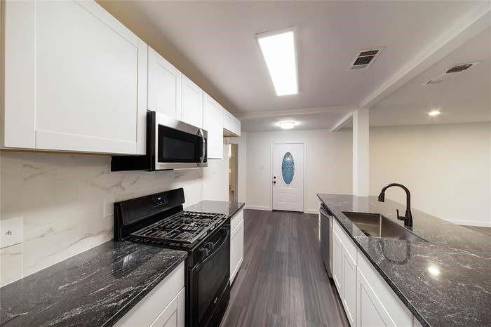 5535 Pine Pl, Austin, TX 78744