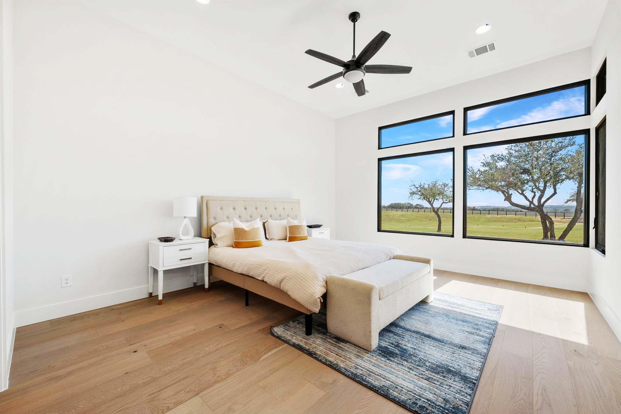 2401 KAHALA SUNSET Dr, Spicewood, TX 78669