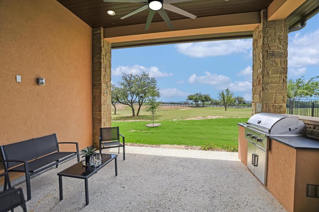 2401 KAHALA SUNSET Dr, Spicewood, TX 78669