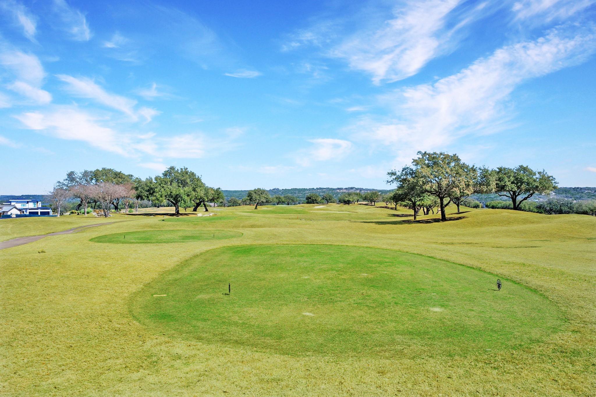 2401 KAHALA SUNSET Dr, Spicewood, TX 78669