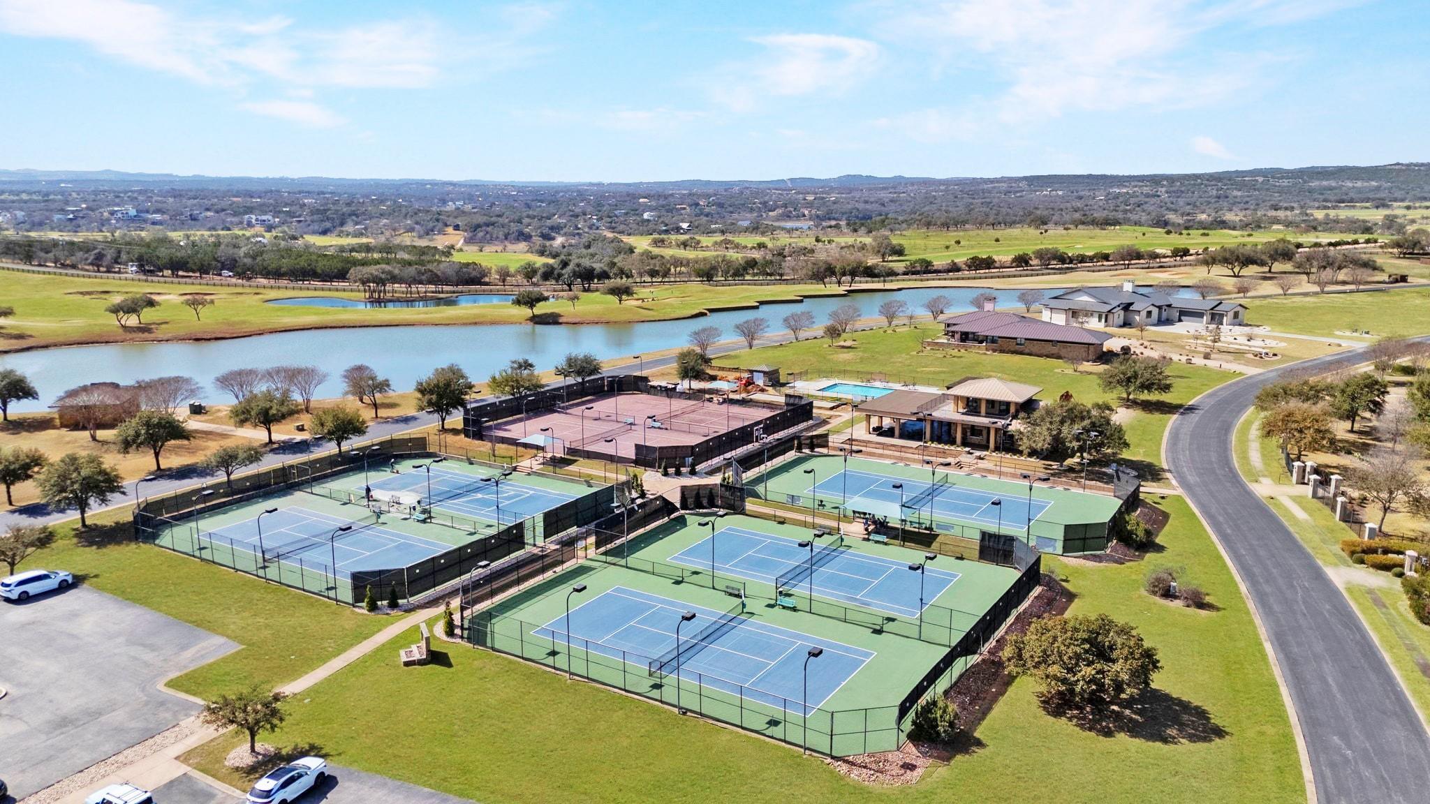 2401 KAHALA SUNSET Dr, Spicewood, TX 78669