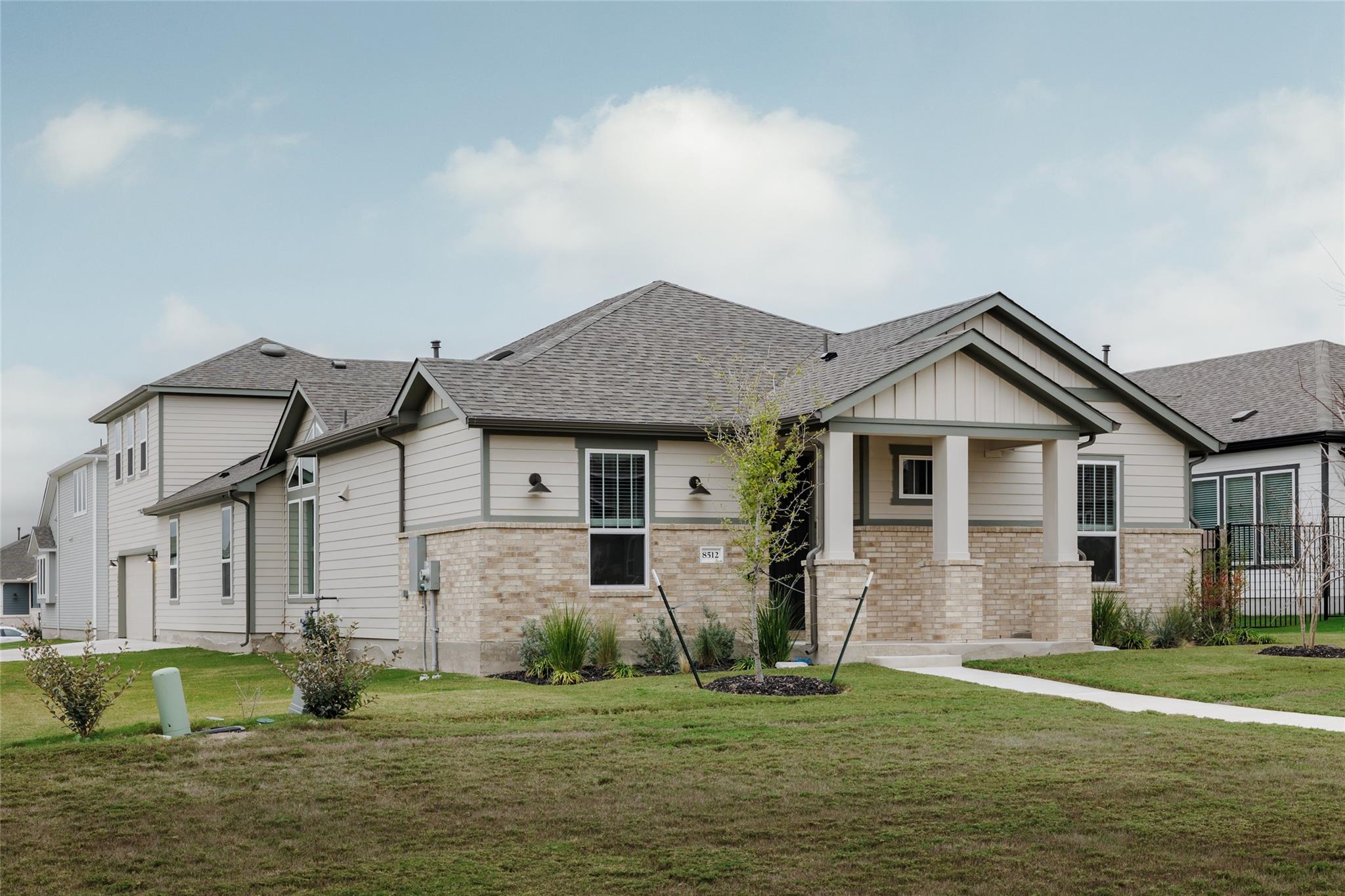 8512 Dongan Dr, Austin, TX 78744