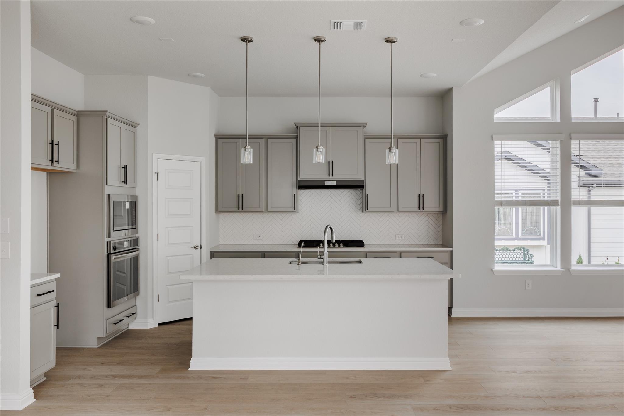 8512 Dongan Dr, Austin, TX 78744