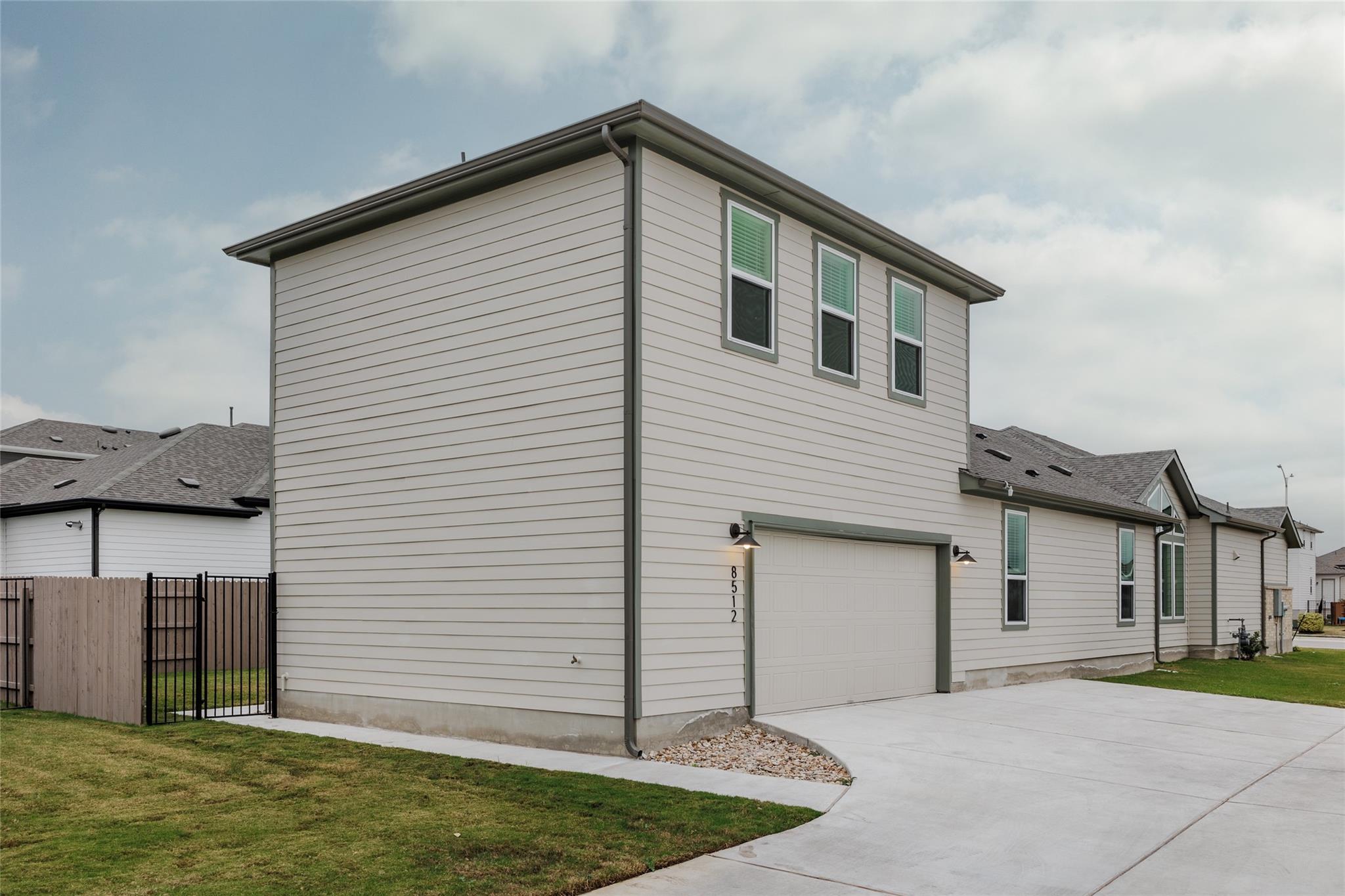 8512 Dongan Dr, Austin, TX 78744