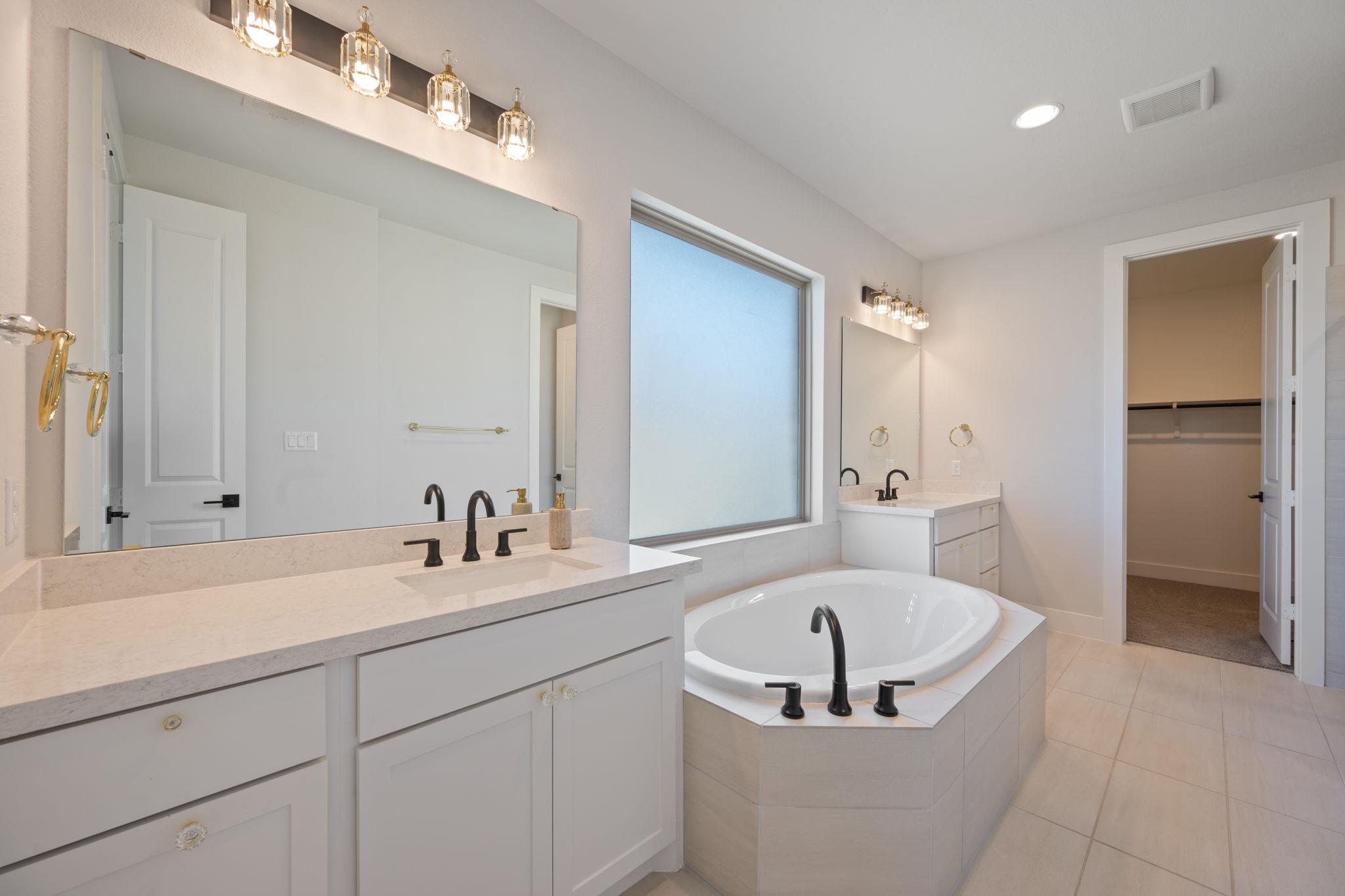 162 Groundhog Dr, Buda, TX 78610