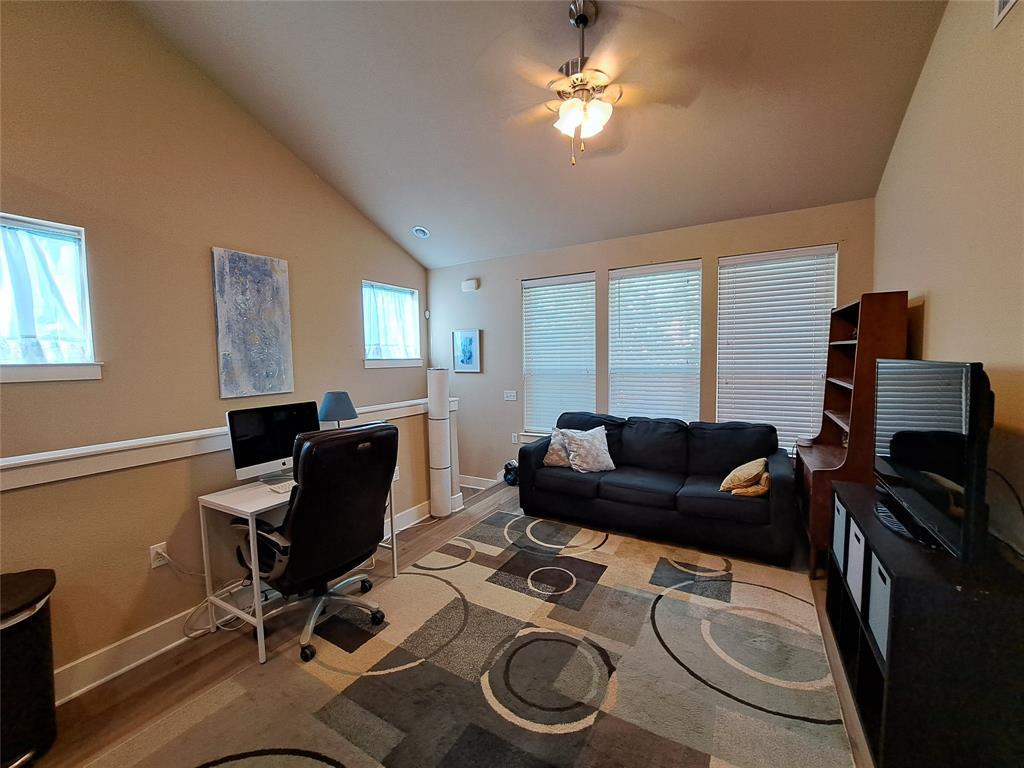 1601 Miriam Ave # 311, Austin, TX 78702